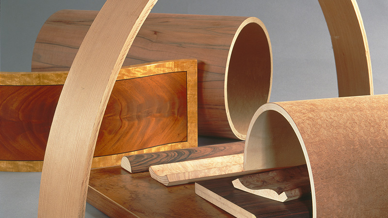 انواع محصولات چوبی با دستگاه وکیوم ممبران روکش می شوند