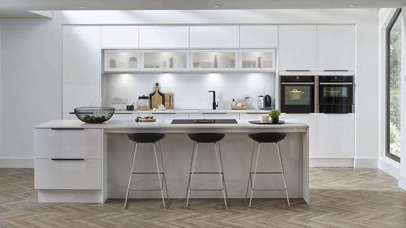 کابینت هایگلاس از چه ساخته شده است؟